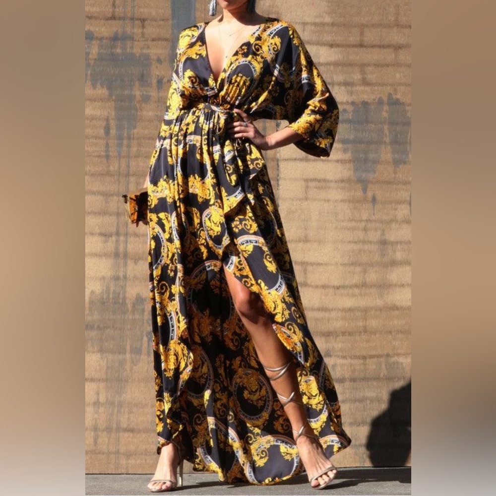 ❗️NEW❗️PRINTED V NECK WOVEN DRESS